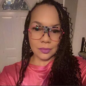 Meet your Posher, Genelle